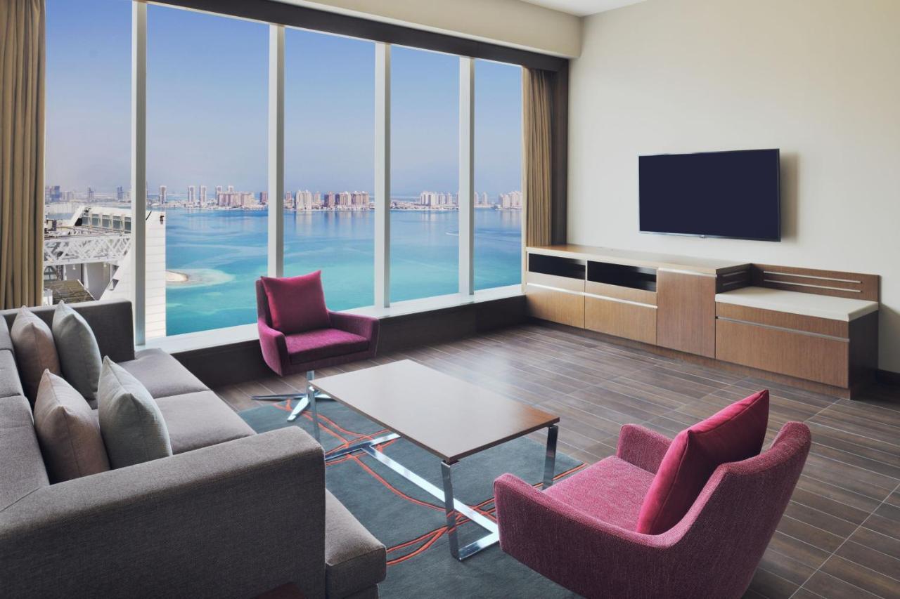 Delta Hotels By Marriott City Center Doha Exterior foto A living room in a typical apartment