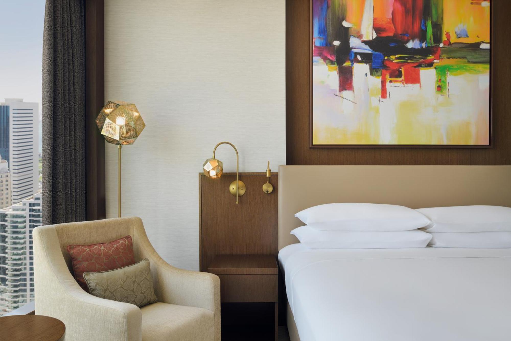 Delta Hotels By Marriott City Center Doha Exterior foto A guest room at the hotel